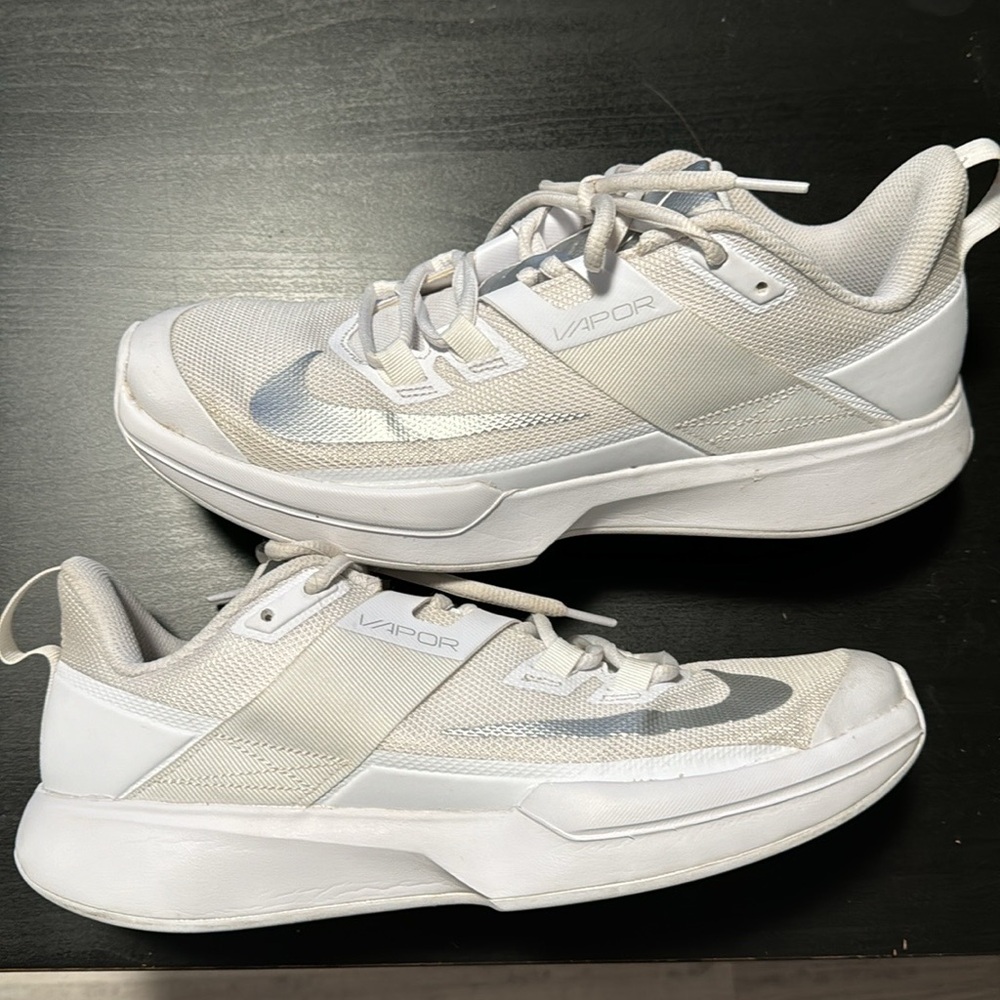 Nike Vapor Lite Tennis Sneakers Court Shoes Size 10